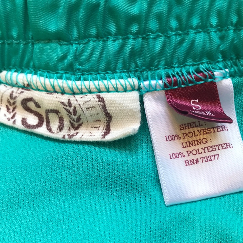 RUNNING SHORTS - Picture 6 of 6